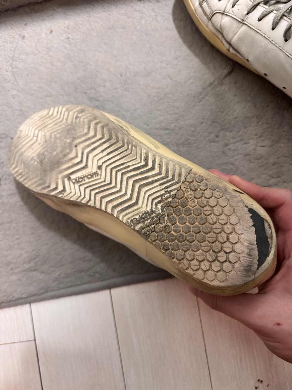 골든구스 스니커즈 브라운탭 270(42) 상품이미지3