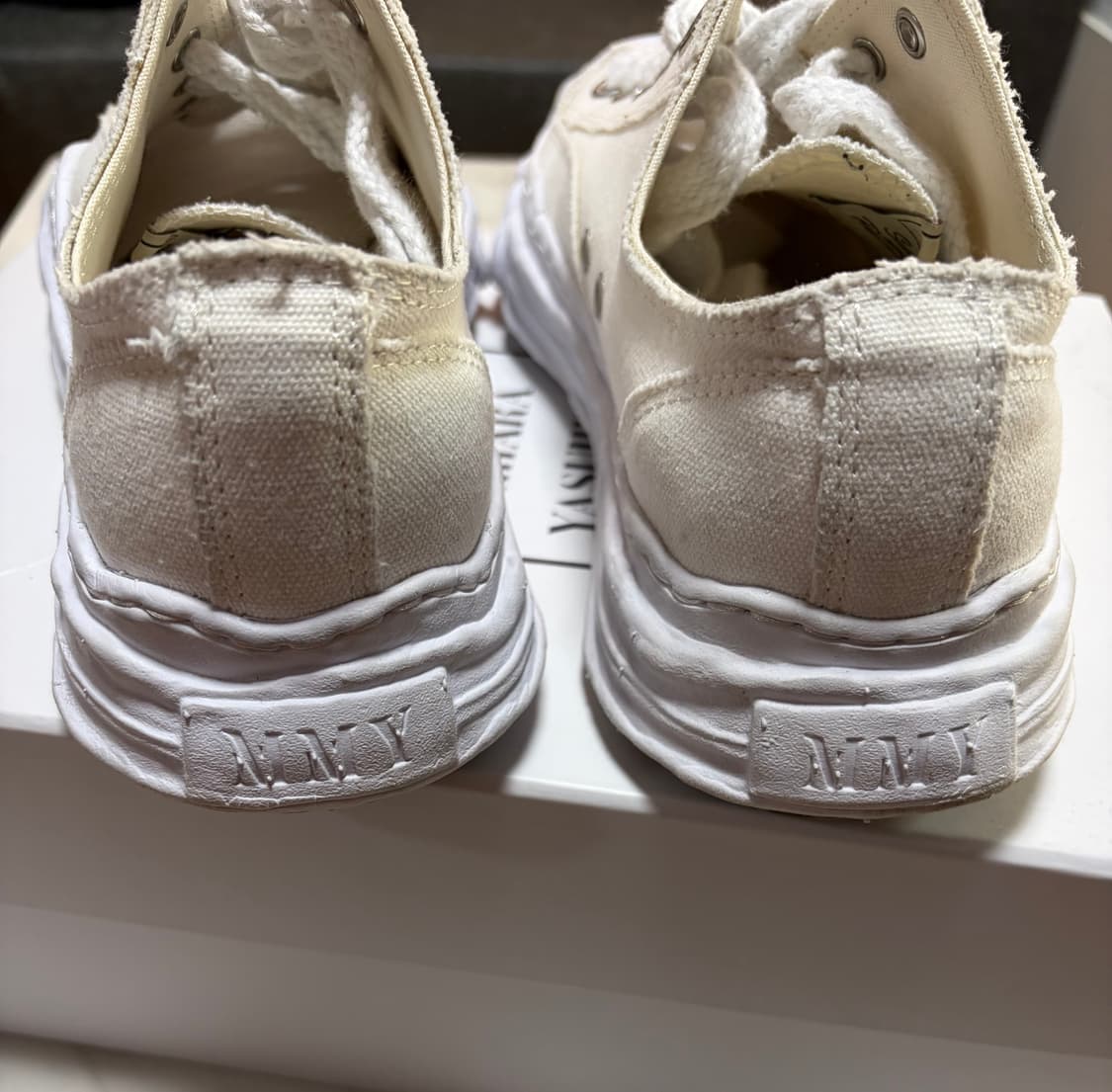 메종 미하라 로우탑 스니커즈 상품이미지6