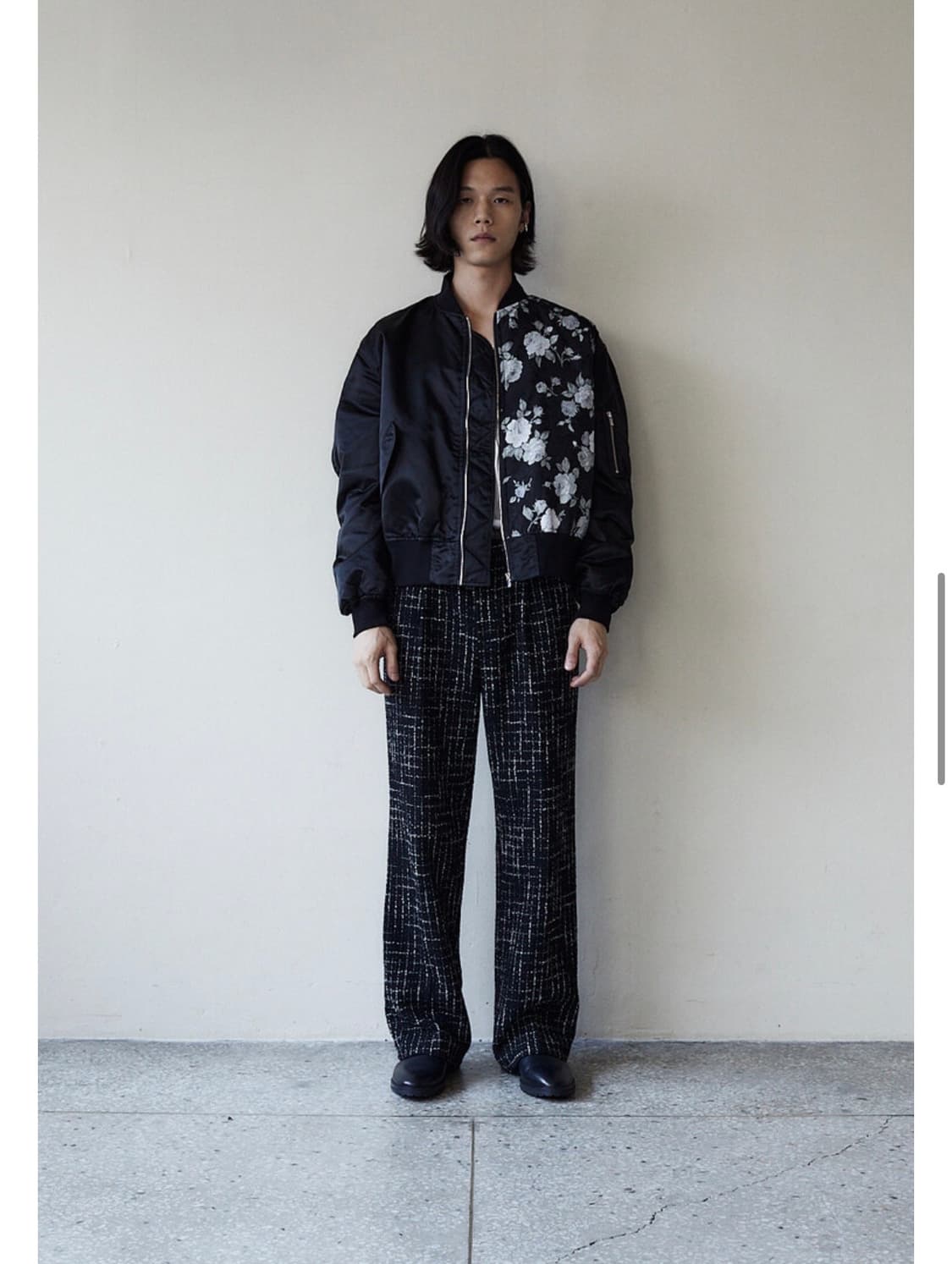 크러쉬어게인 블랙 로즈 봄버 상품이미지1