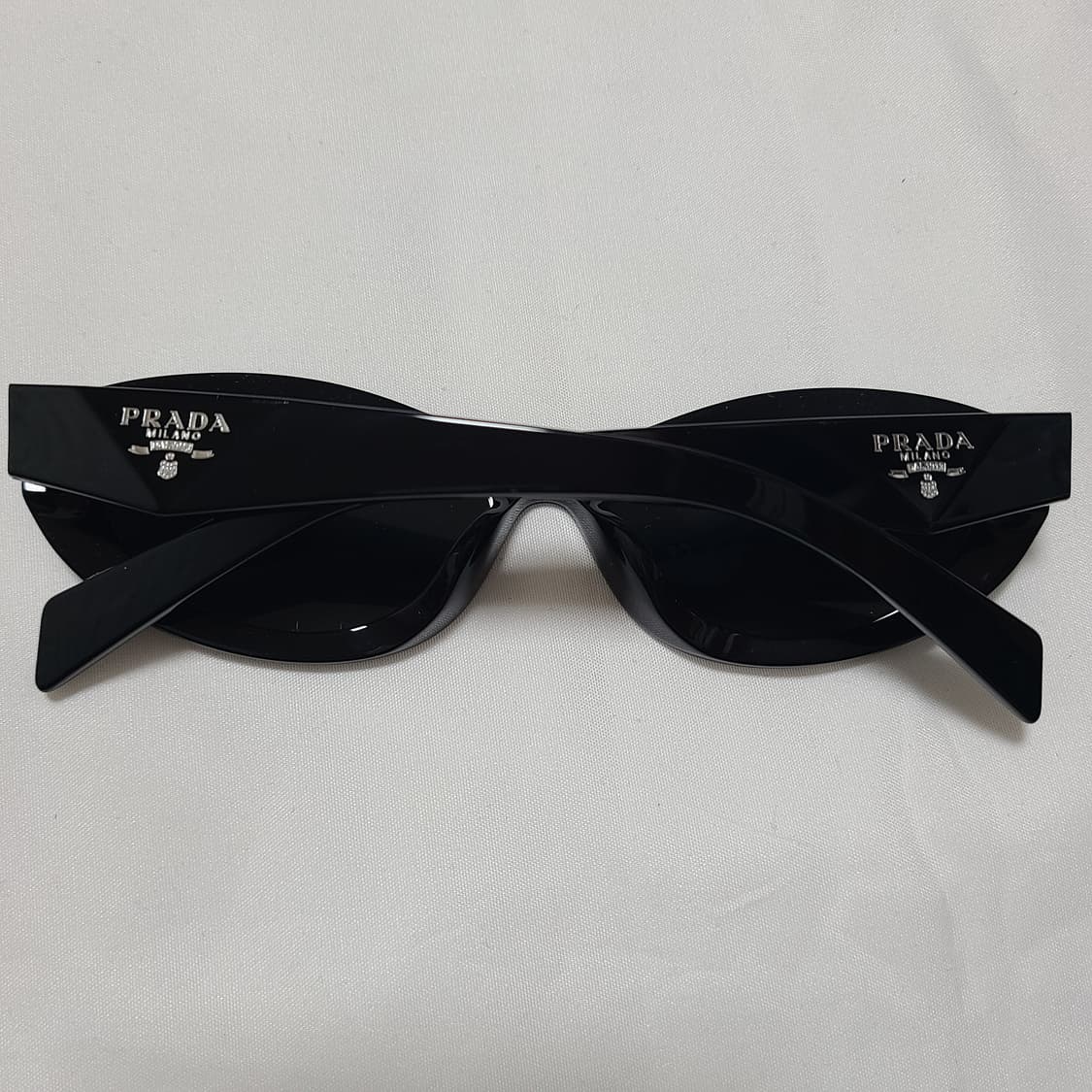 프라다 심볼 선글라스 슬레이트 그레이 렌즈 얼터너티브 핏 상품이미지5