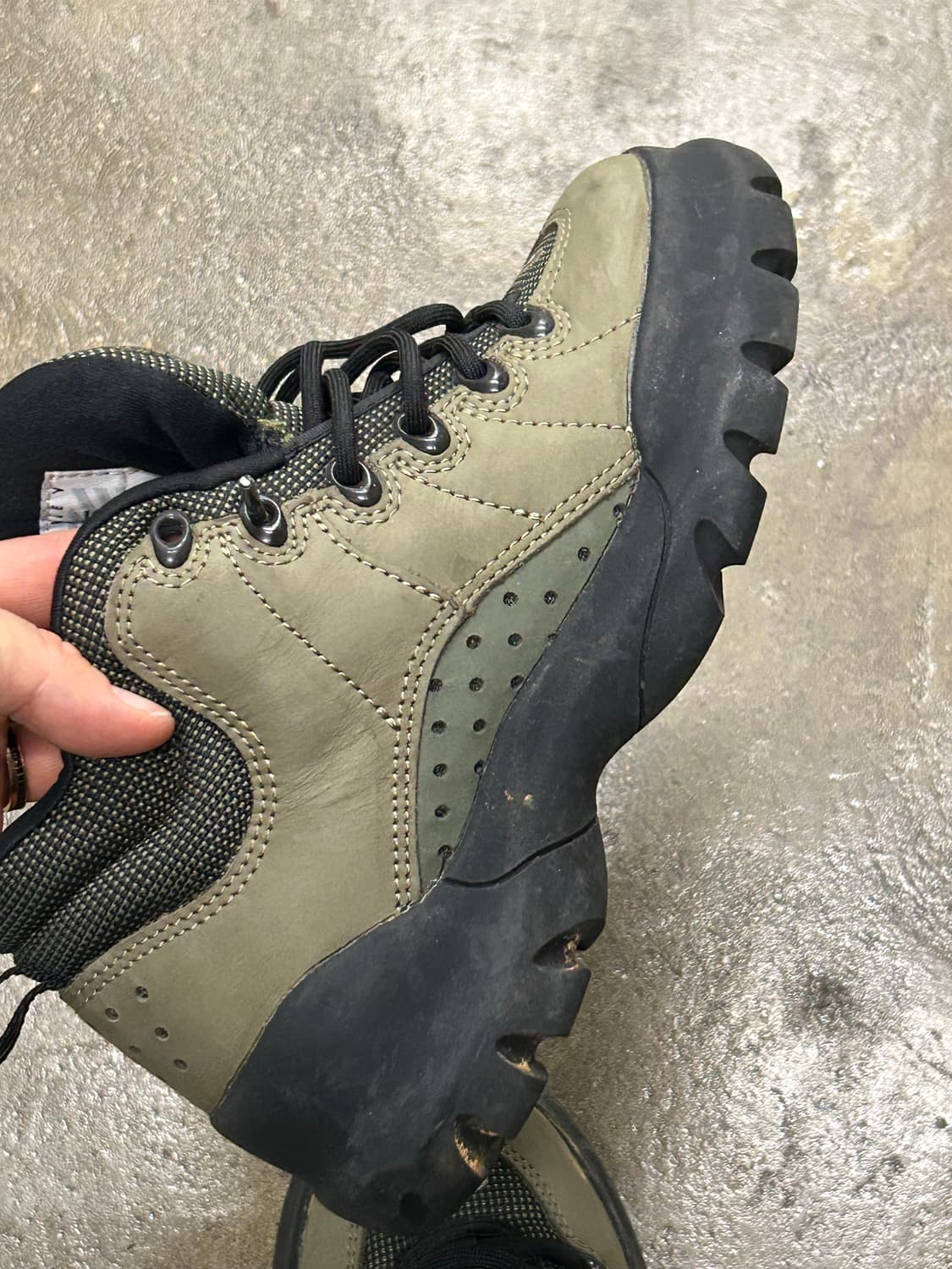 오클리 네일 스컬 & 크로스본즈 하이킹 부츠 상품이미지6