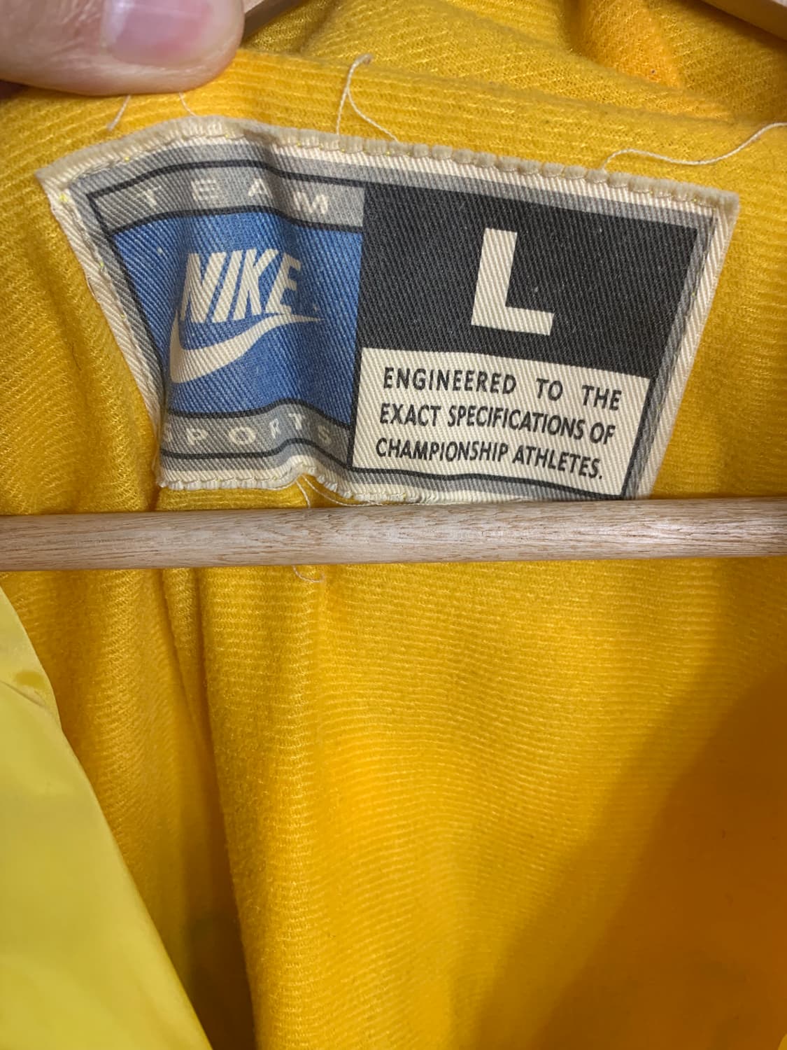 [L] Nike 브라질 축구대표팀 로고 바람막이 상품이미지7