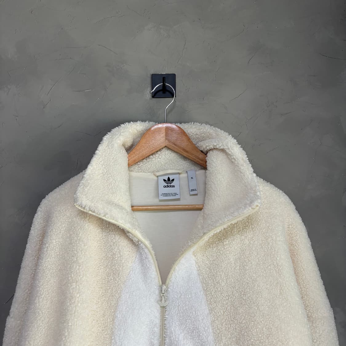 아디다스 빅 트레포일 플리스 화이트 상품이미지2