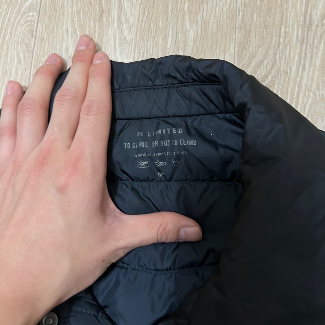 밀레 남성 스탠다드 카라 경량패딩 L/100  상품이미지6