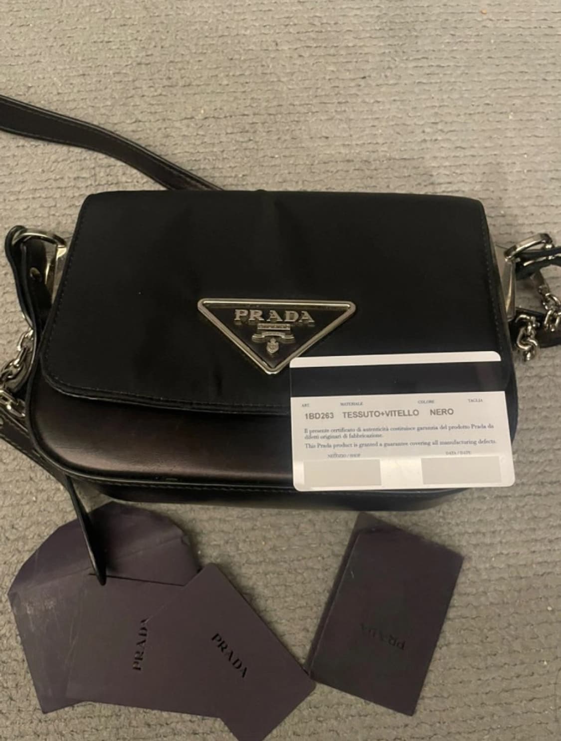 프라다 체인 크로스백 상품이미지2