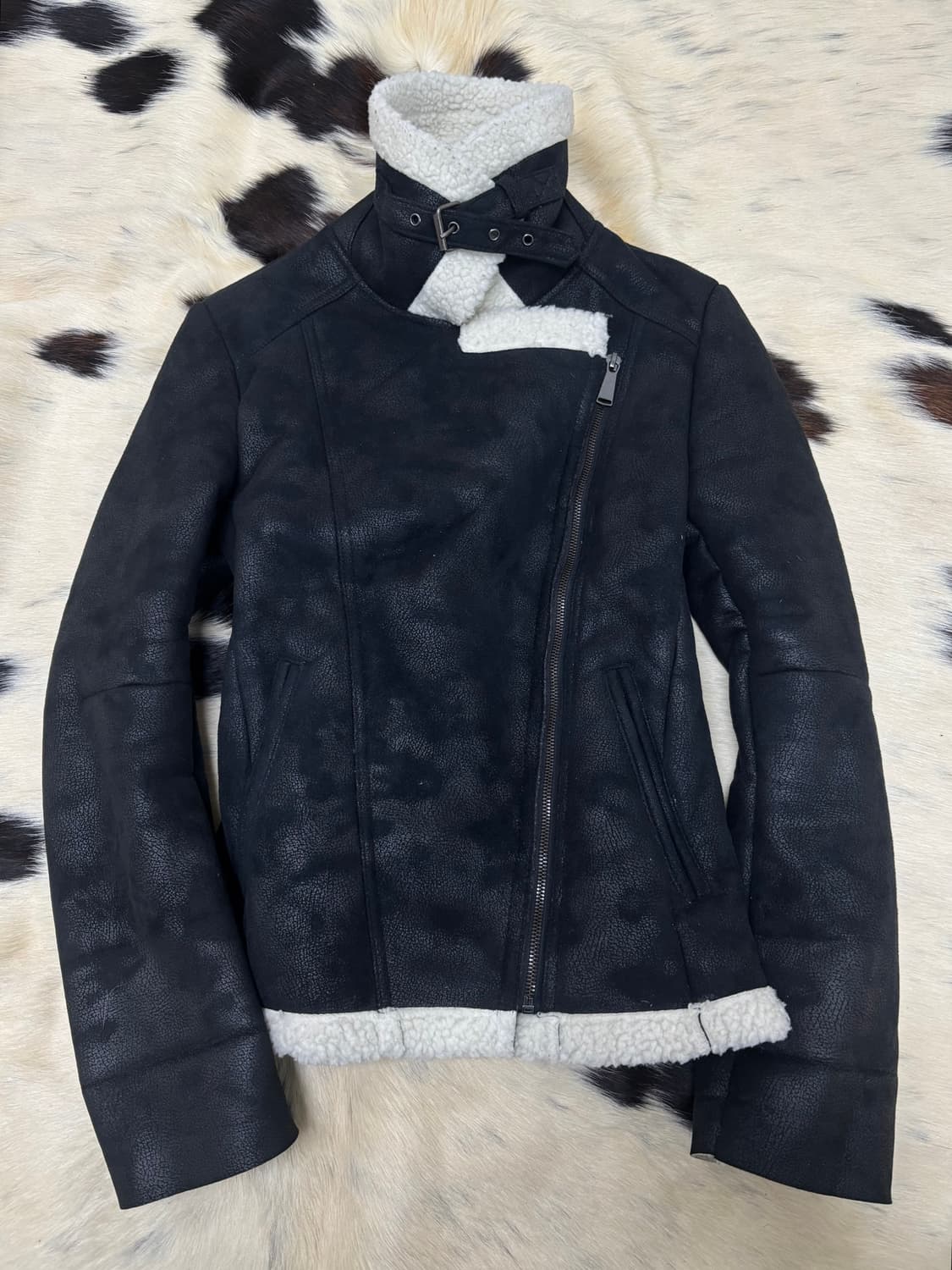 Black Bleach Wash Neck Buckle Chic Musta 상품이미지1