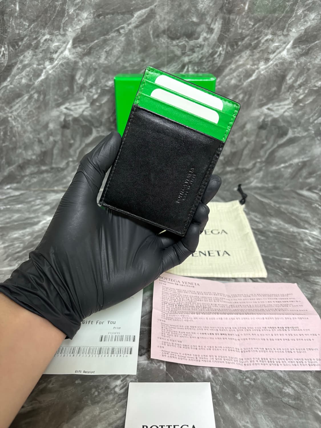 보테가베네타 카세트 투톤 카드지갑 상품이미지2