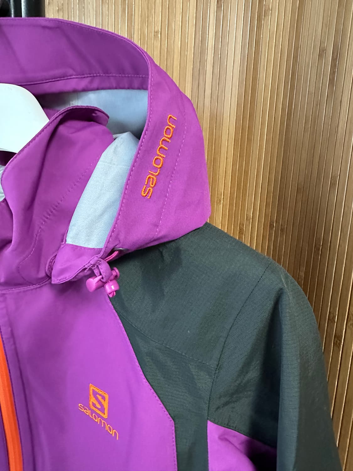 살로몬 윈드브레이커 상품이미지4