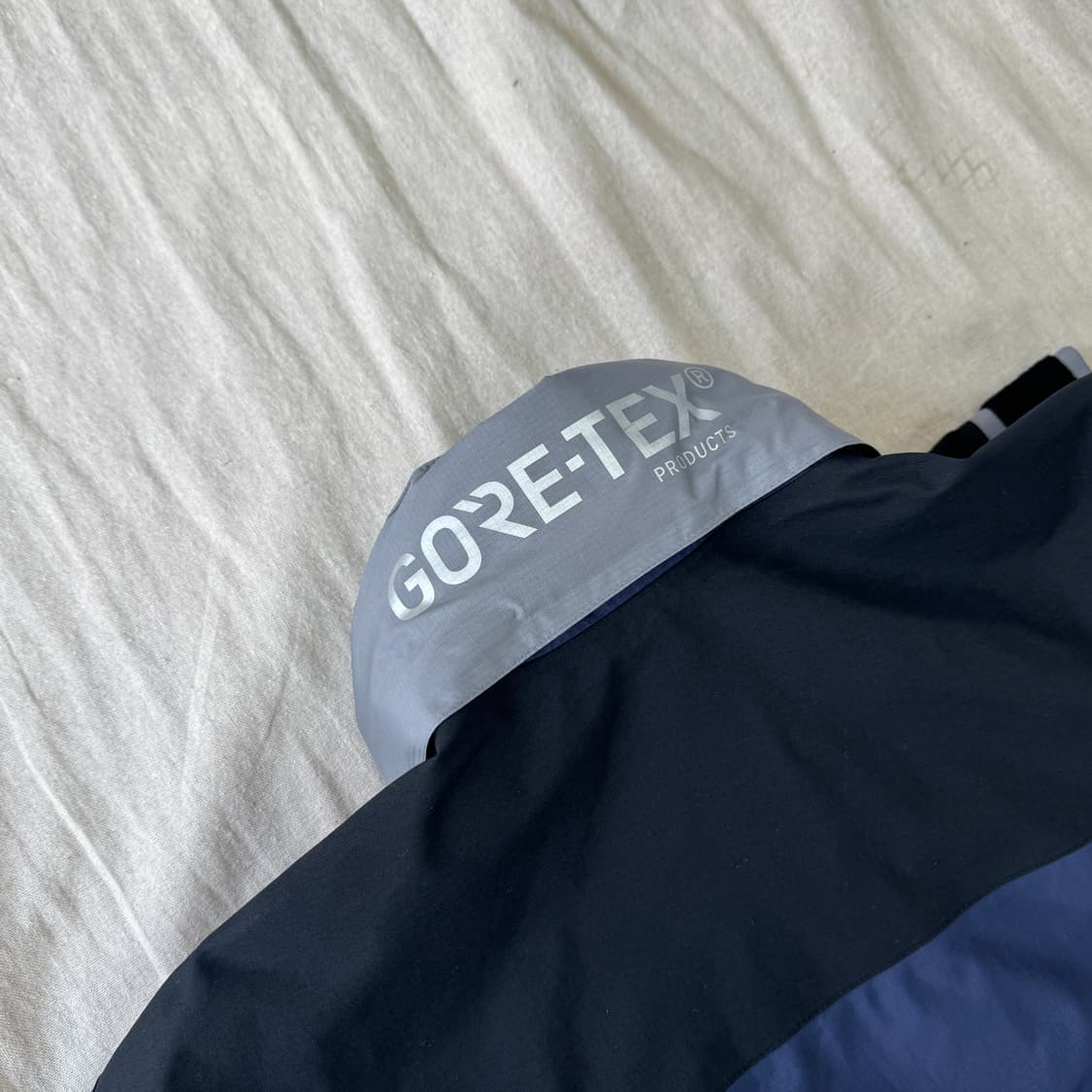 디스이즈네버댓 고어텍스 배색 바람막이 L(105) 상품이미지7