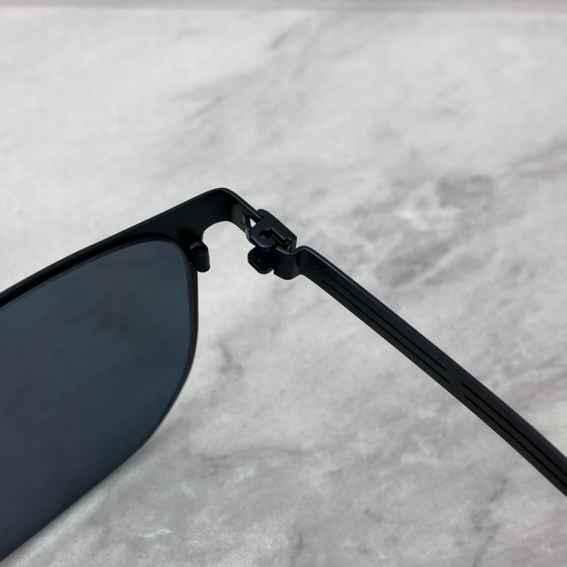D63 하츠 Hatz 매트 블랙 웰링턴 선글라스 그레이 상품이미지3