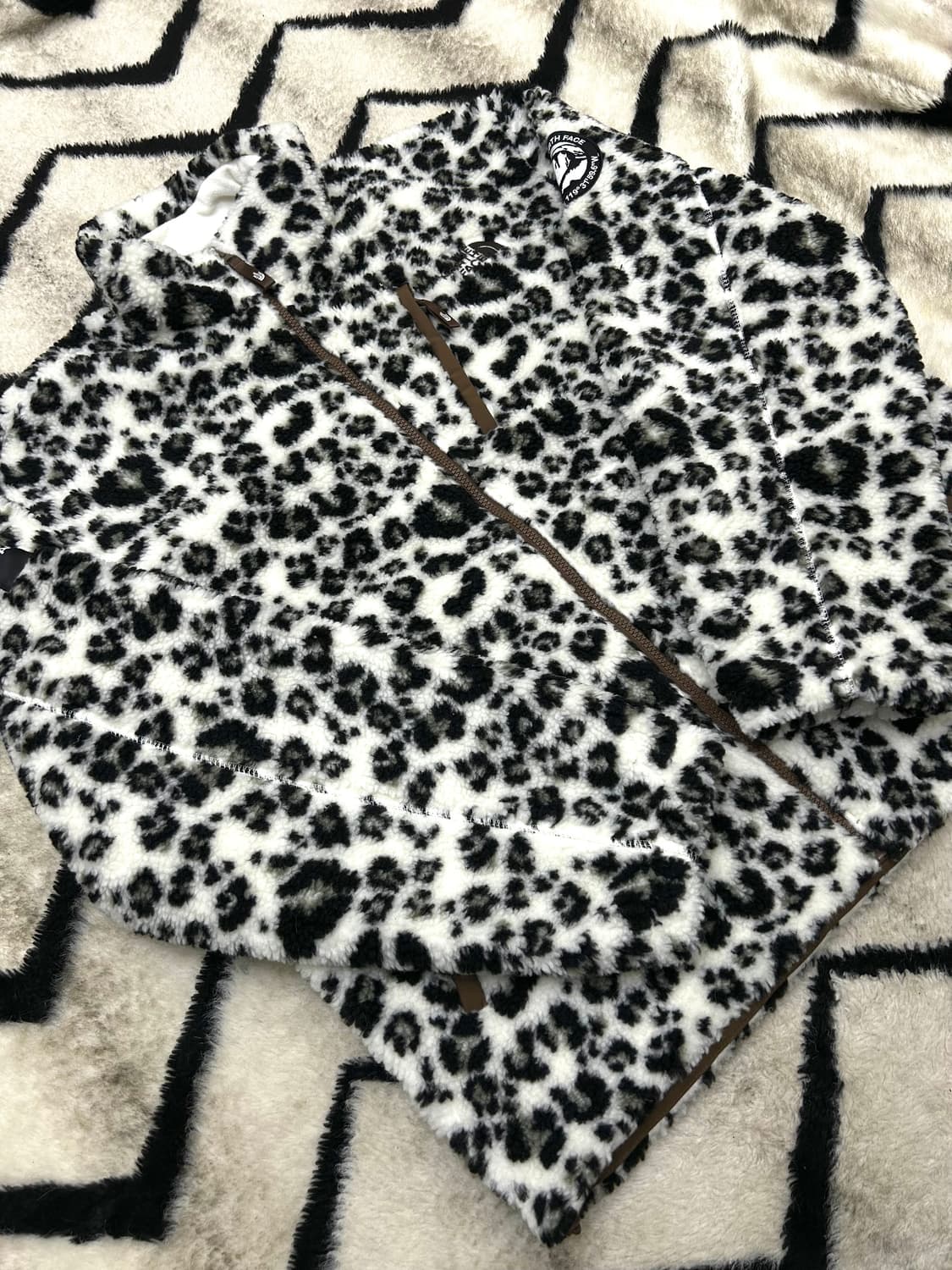 [2XL]노스페이스 리모 레오파드 플리스 자켓 상품이미지2