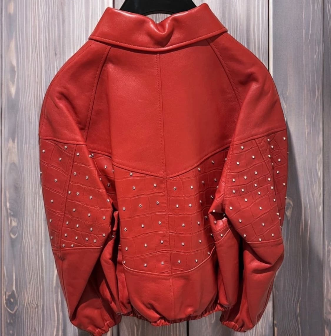 [BTS 뷔님 착용] 셀린느 23ss 스터드 램스킨 레더 자켓 상품이미지5