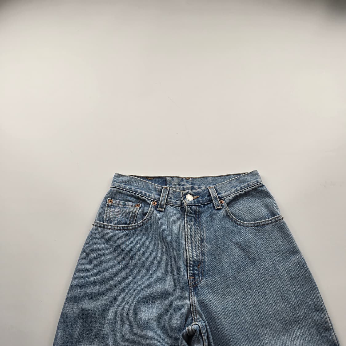 리바이스 550 미국판 연청 테이퍼드 릴렉스 사이즈26 R6091 상품이미지4