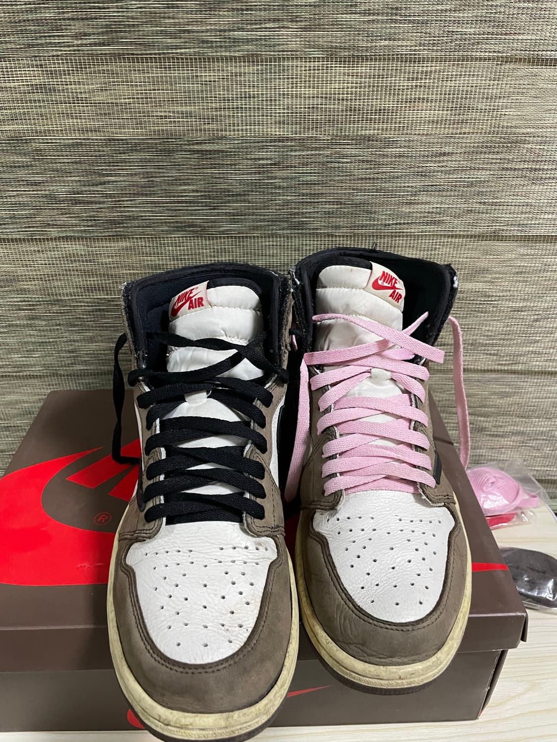 나이키 에어 조던1 트래비스 스캇 하이로우 OG 285 상품이미지10