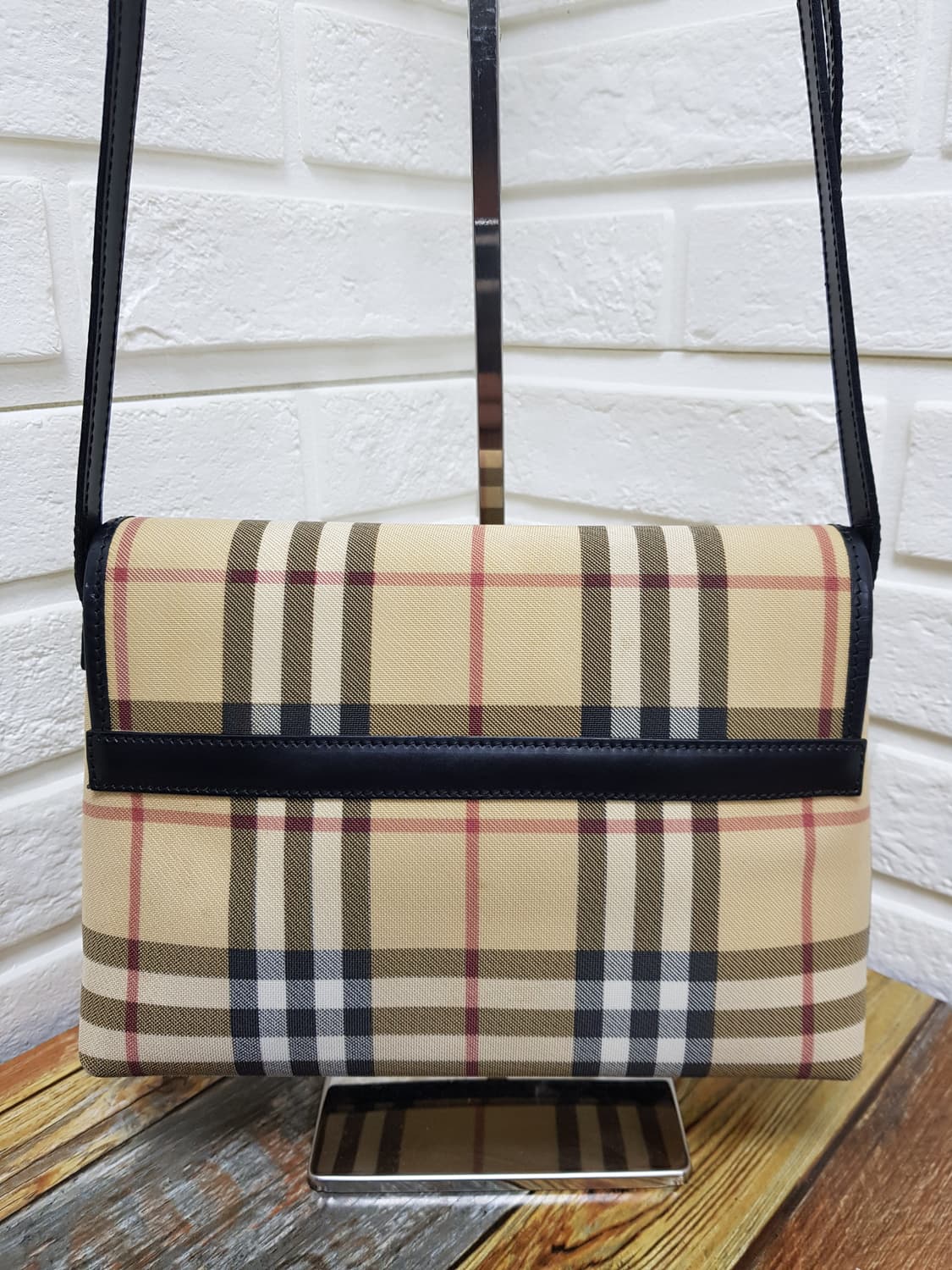 [정품] 버버리 클래식 체크 숄더백 상품이미지4