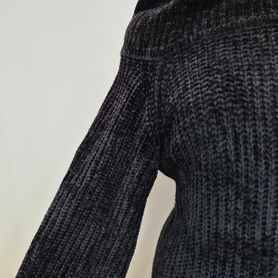 AZUL by MOUSSY 벨벳 오프숄더 니트 원피스 상품이미지6