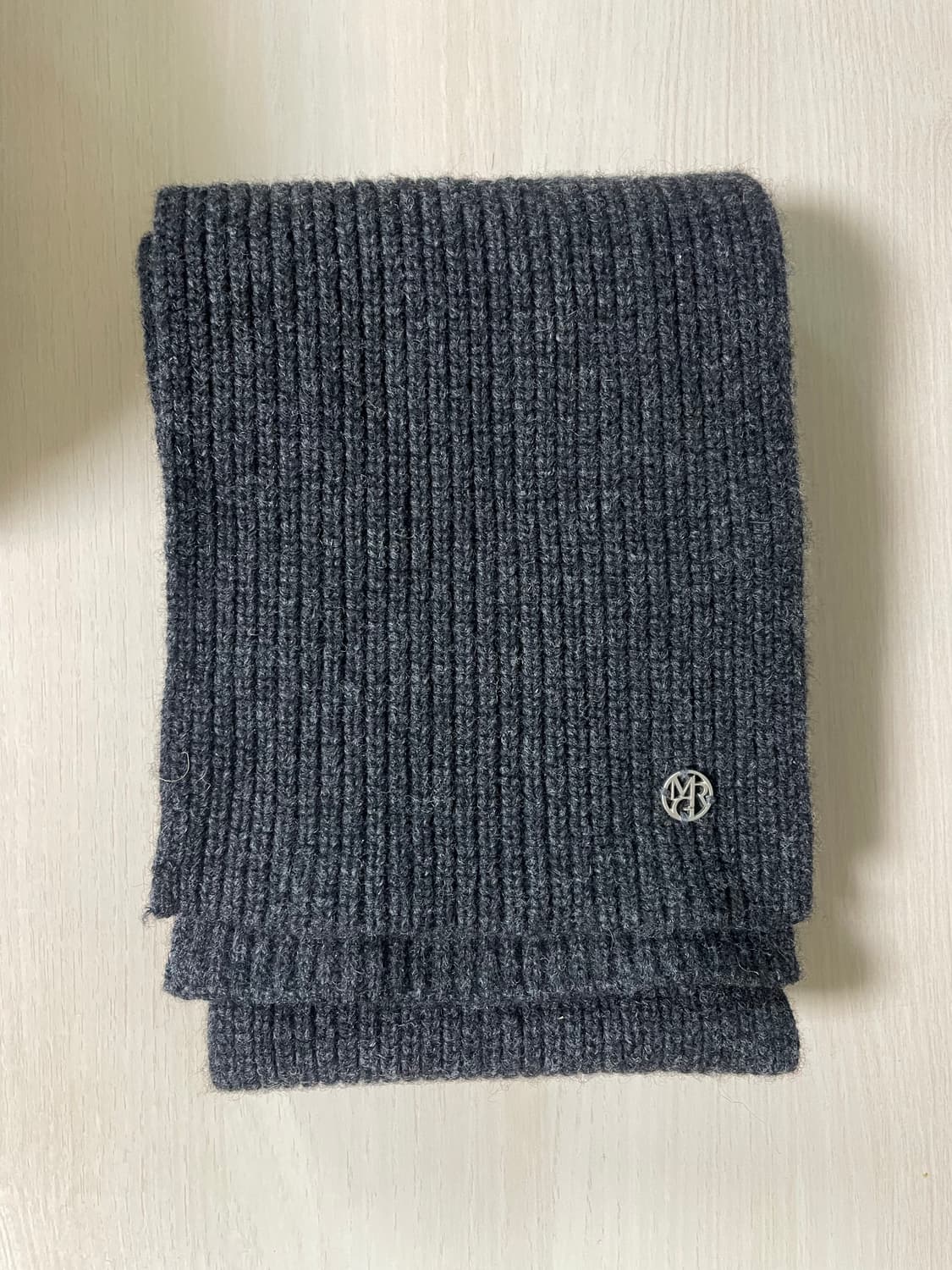 메르고 머플러 차콜 상품이미지1