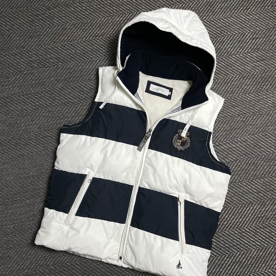 빈폴 아메카지 단가라 디테일 패디드 베스트y 5084 상품이미지1