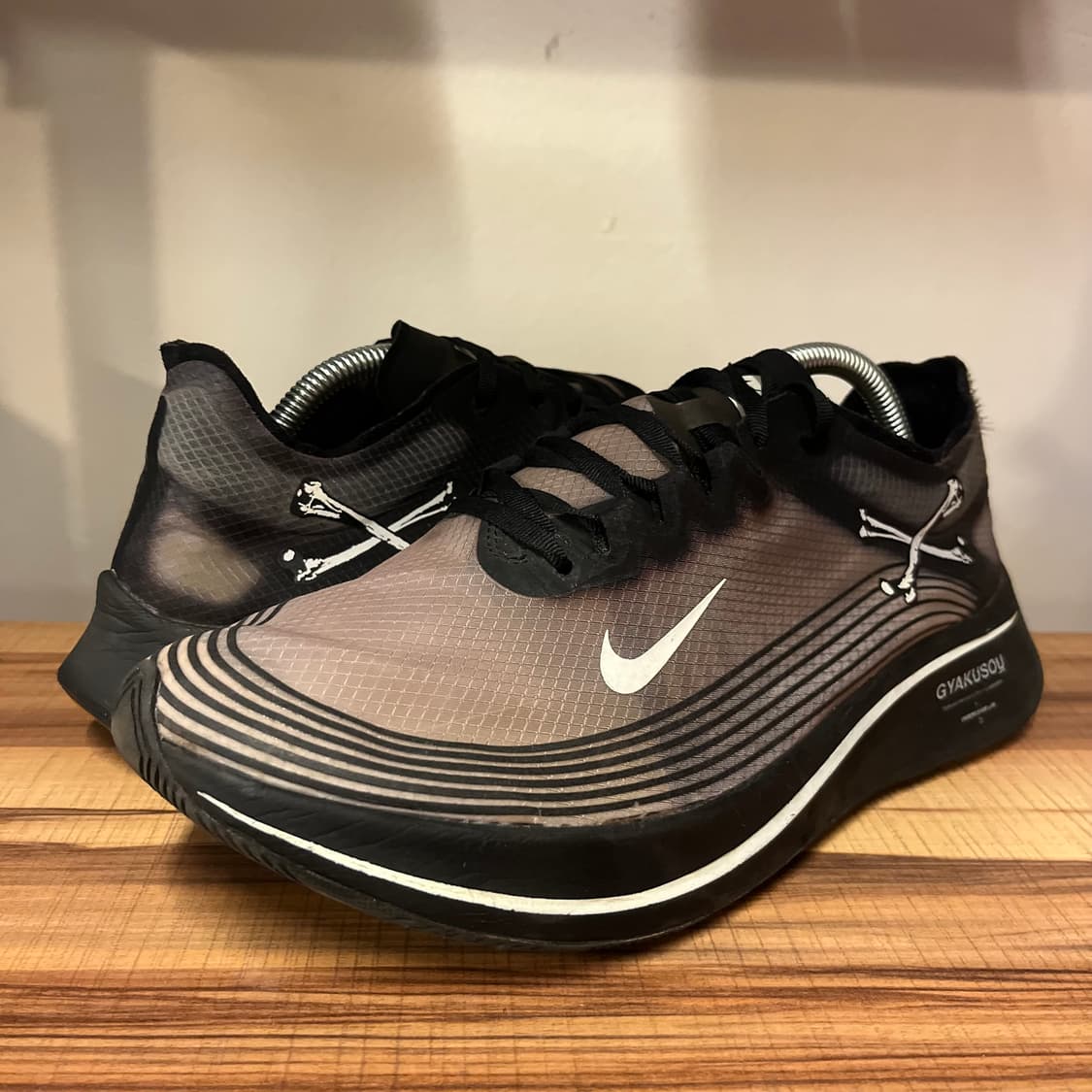 나이키 x 언더커버 갸쿠소우 줌플라이  상품이미지1