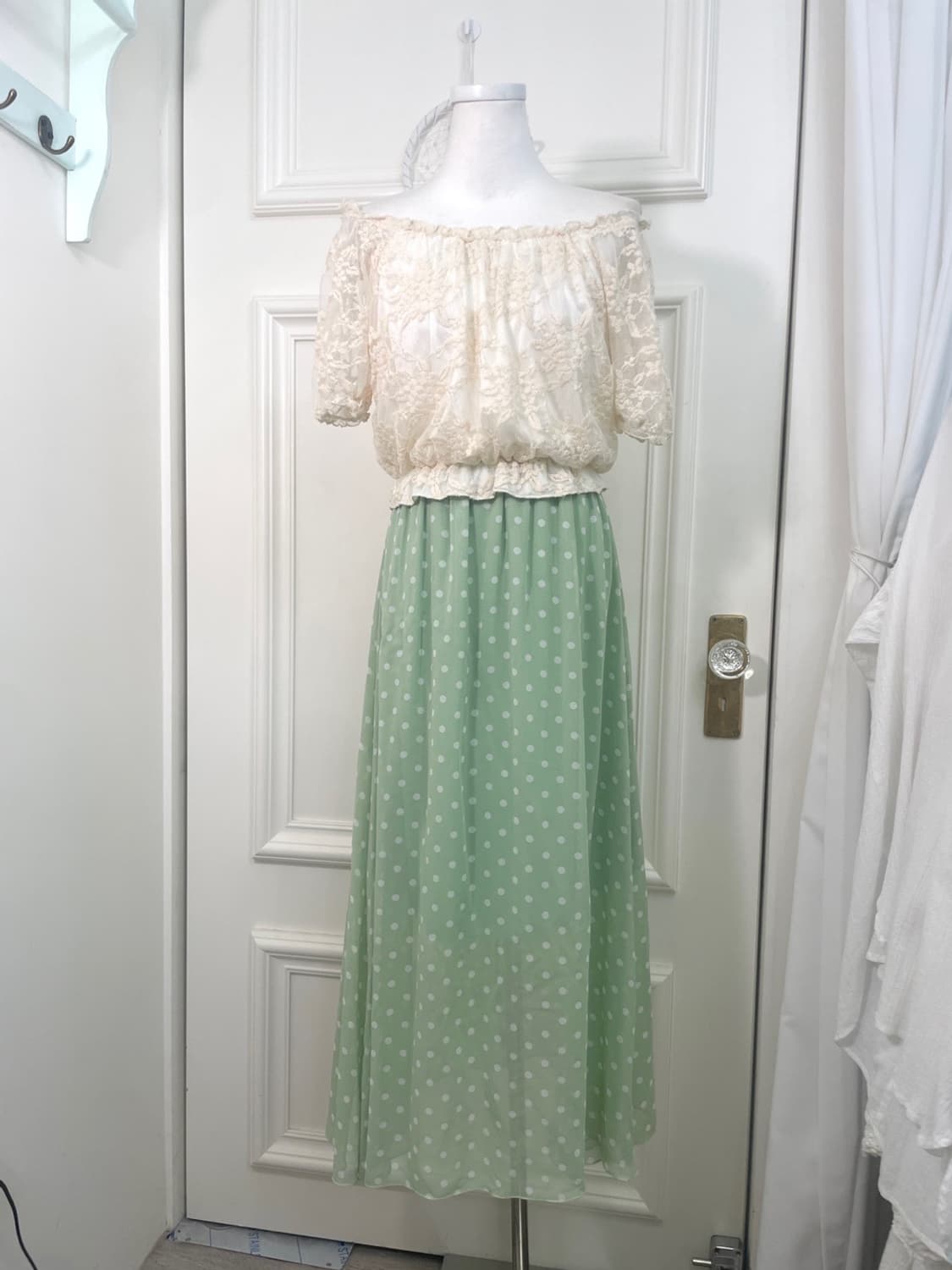 ivory lace off-sholder mint dot long opc 상품이미지8