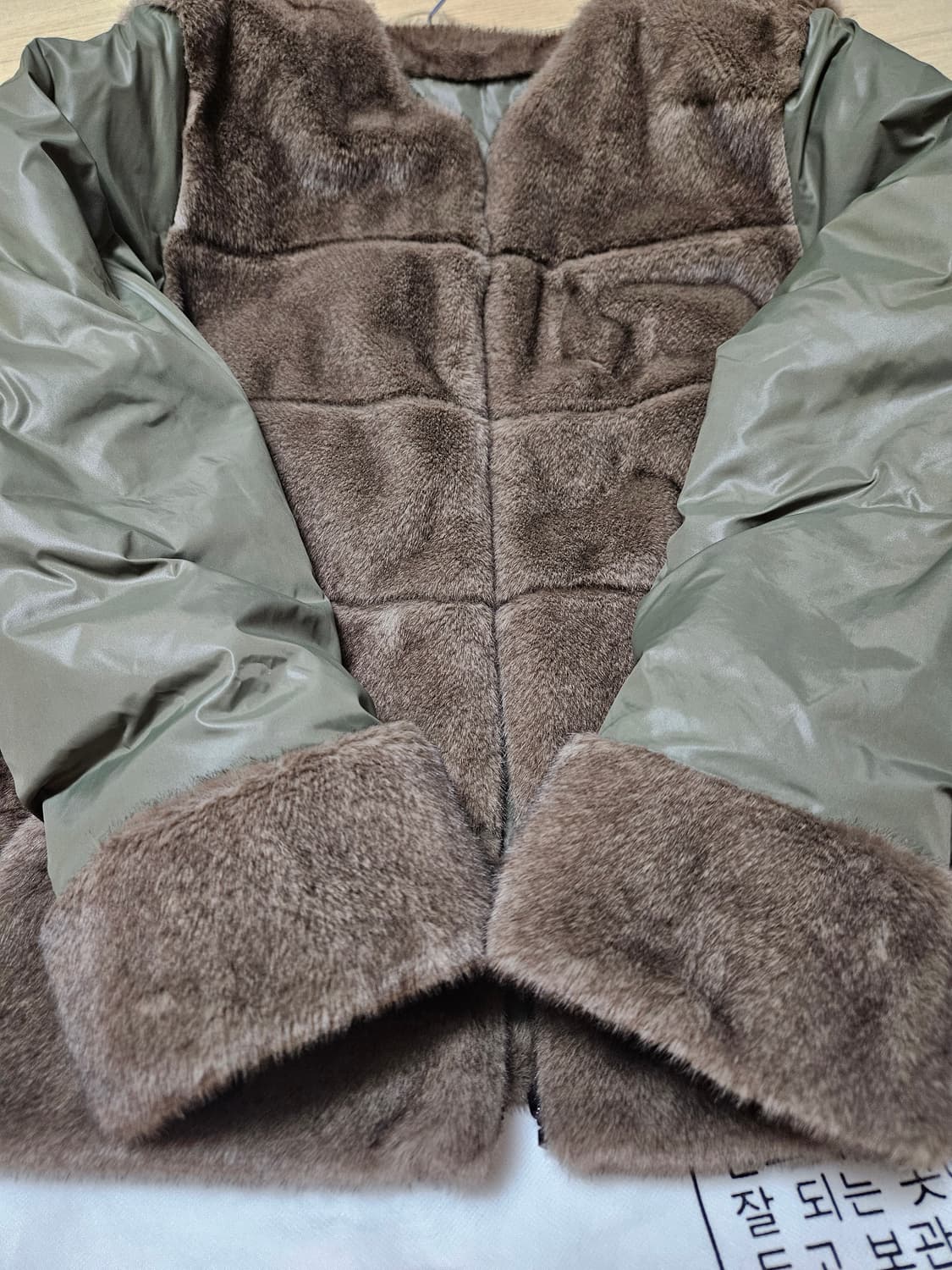 셀렙샵에디션의 FAUX밍크 헝가리구스다운 카키 상품이미지6