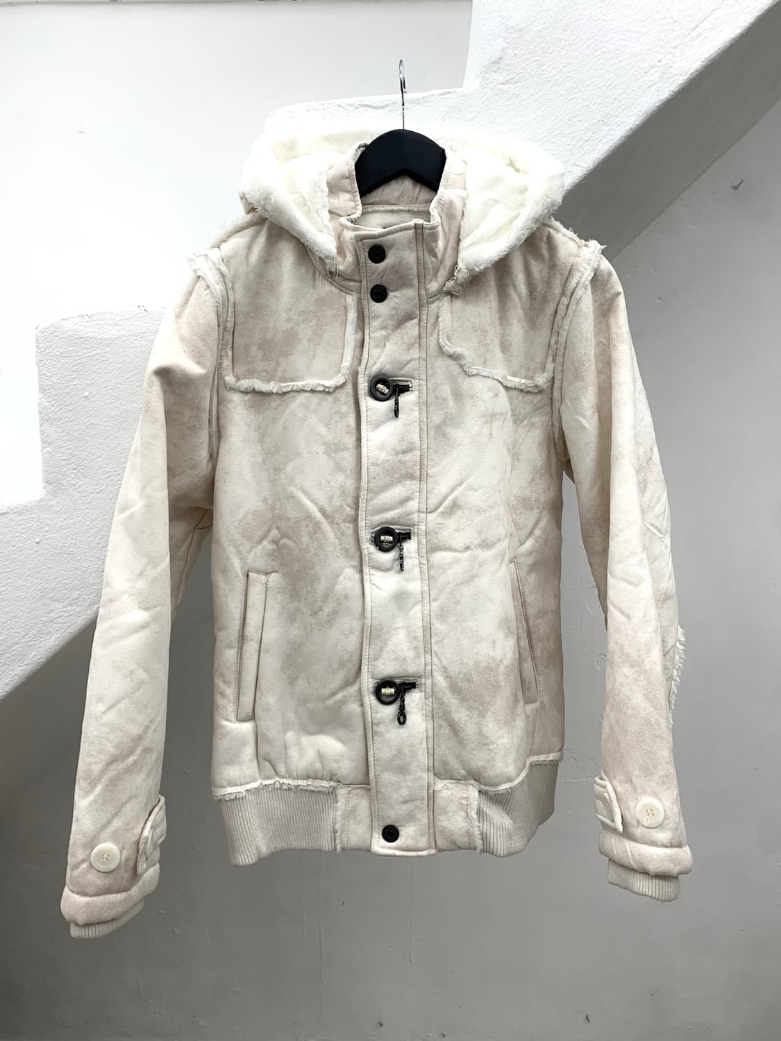 In the attic snow white hood coat   상품이미지1