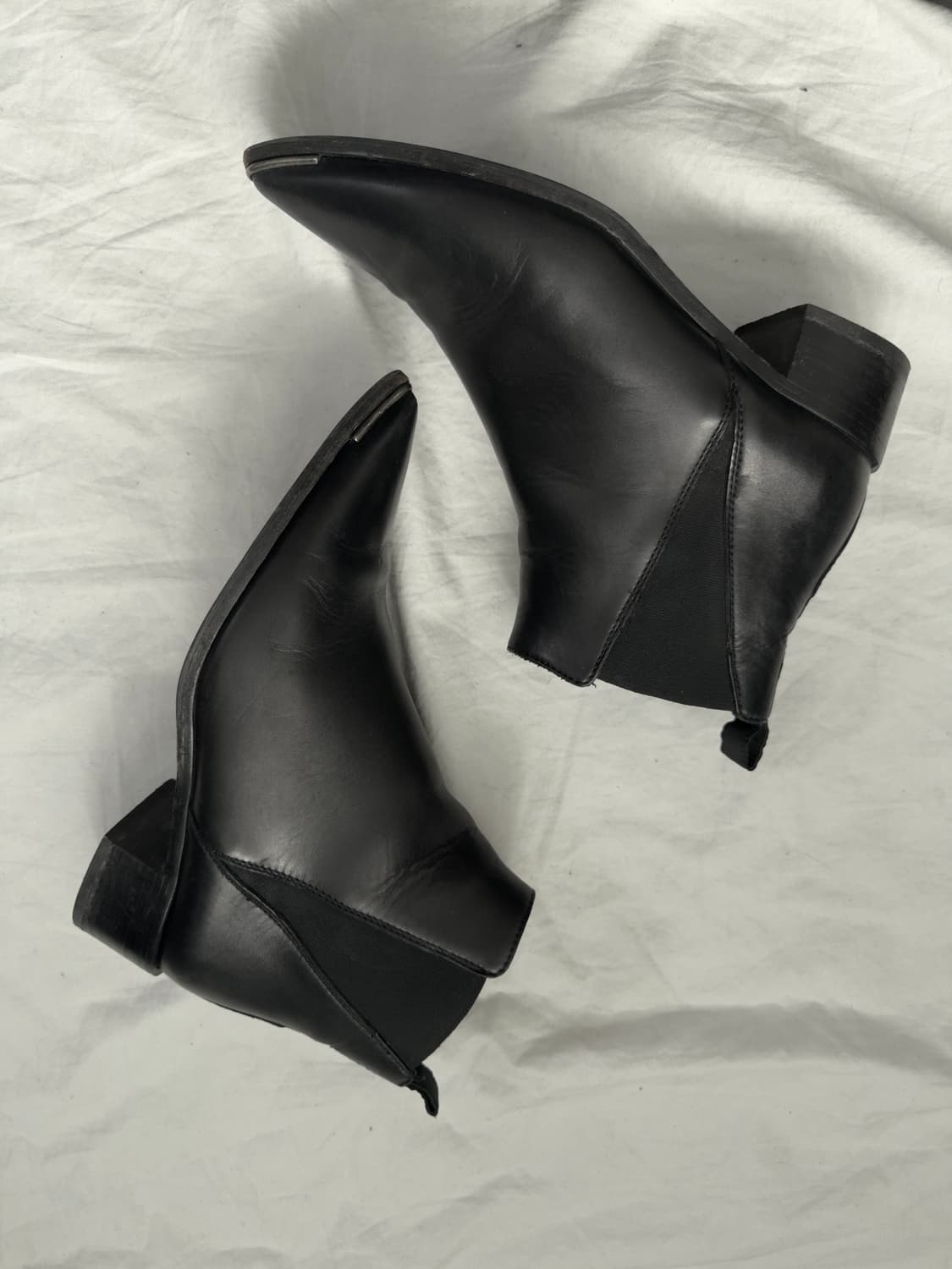 아크네 스튜디오 젠슨 메탈 팁 토 앵클부츠 상품이미지2