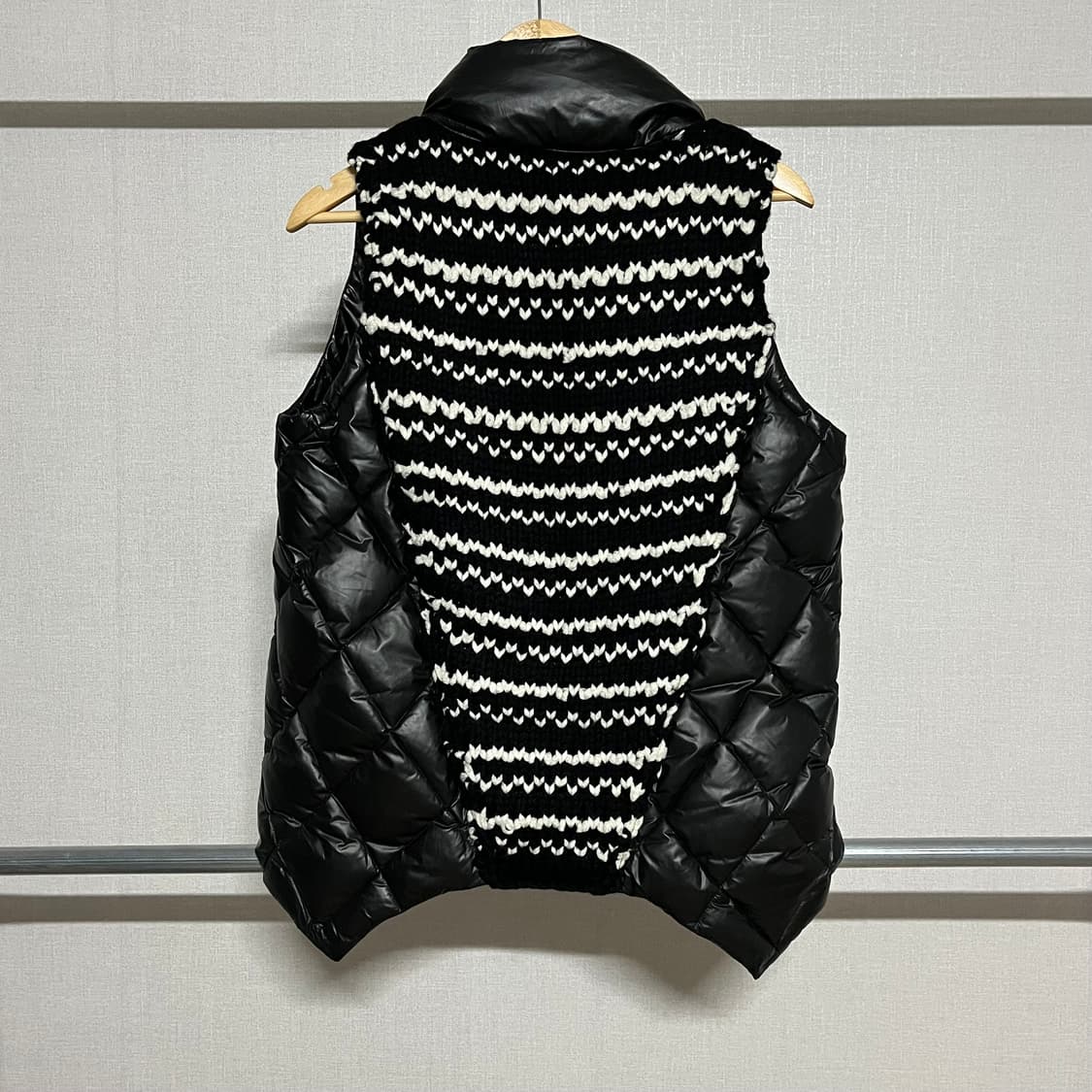 Tess Giberson 검정색 패딩 조끼 상품이미지2