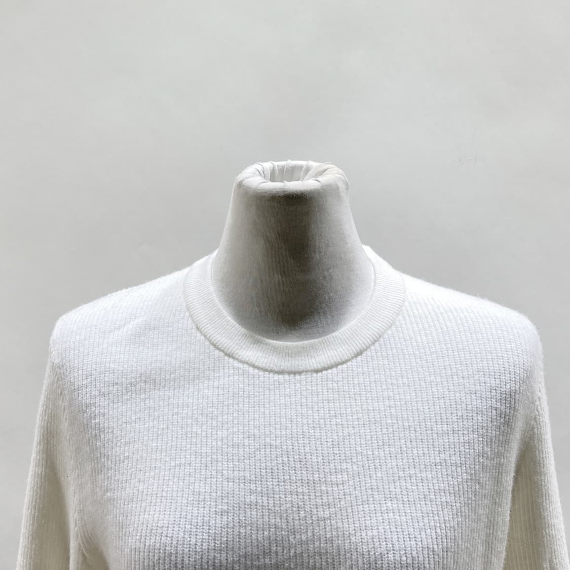 무신사스탠다드 2023 여성니트티 95 상품이미지2