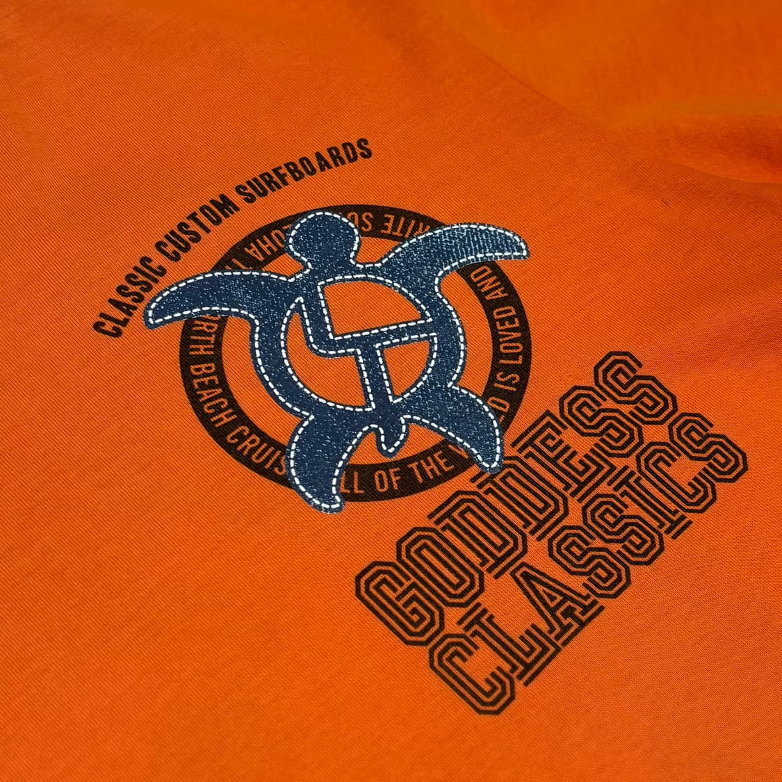 고데스 클래식 터틀 그래픽 오렌지 반팔 티셔츠 상품이미지3