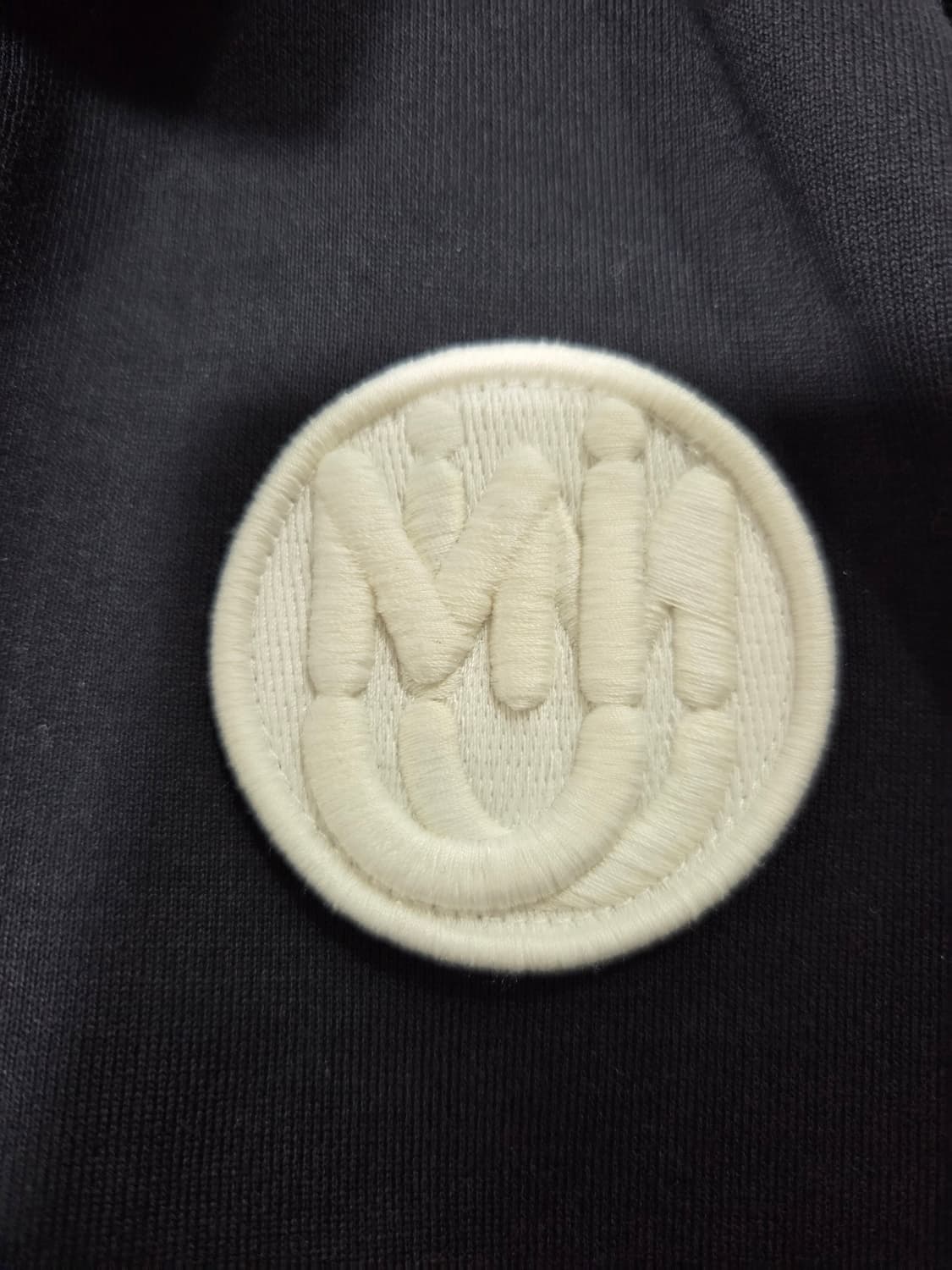 미우미우 엠보 로고 사이드 라인 트랙 재킷 (정품) 상품이미지4