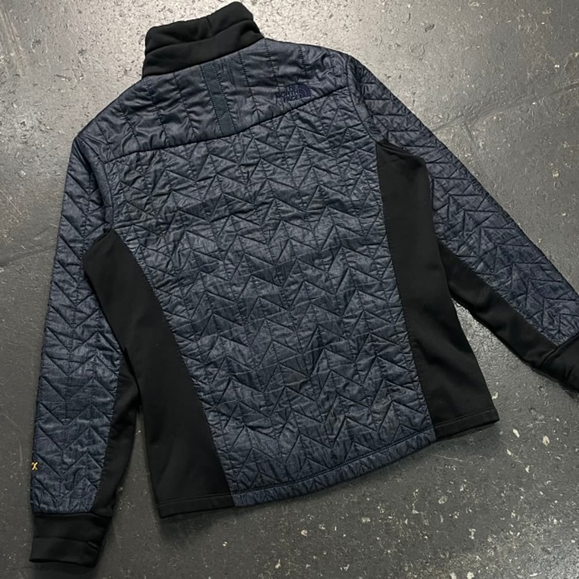 100 노스페이스 브이모션 경량패딩 상품이미지5