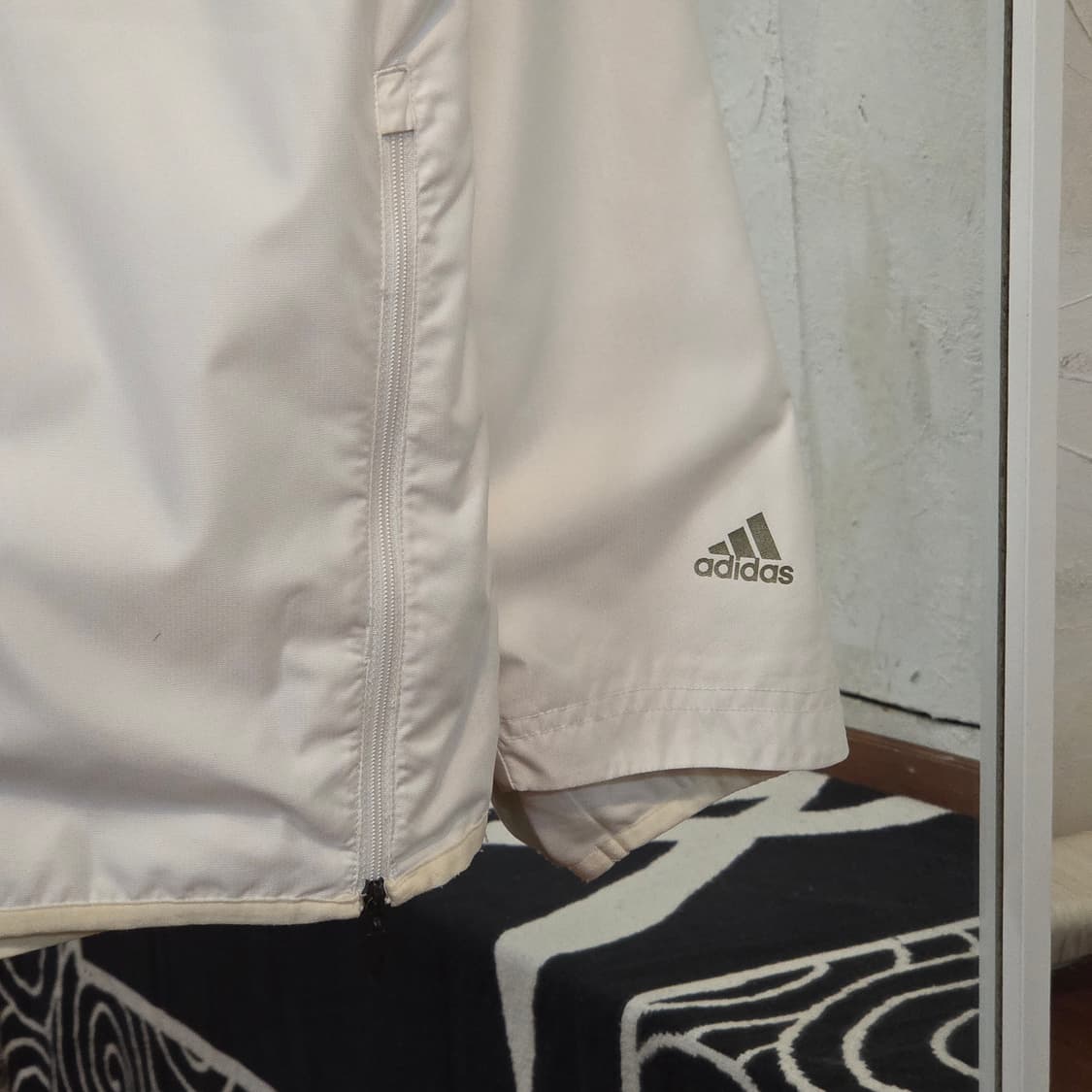 아디다스 올드스쿨 화이트 포인트 바람막이 상품이미지4