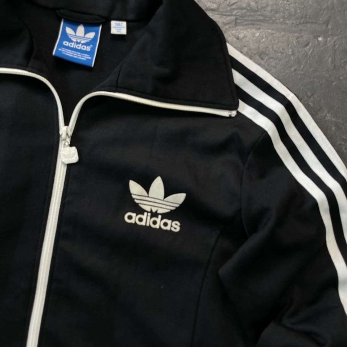 아디다스 유로파 여자 검흰 집업90 상품이미지2