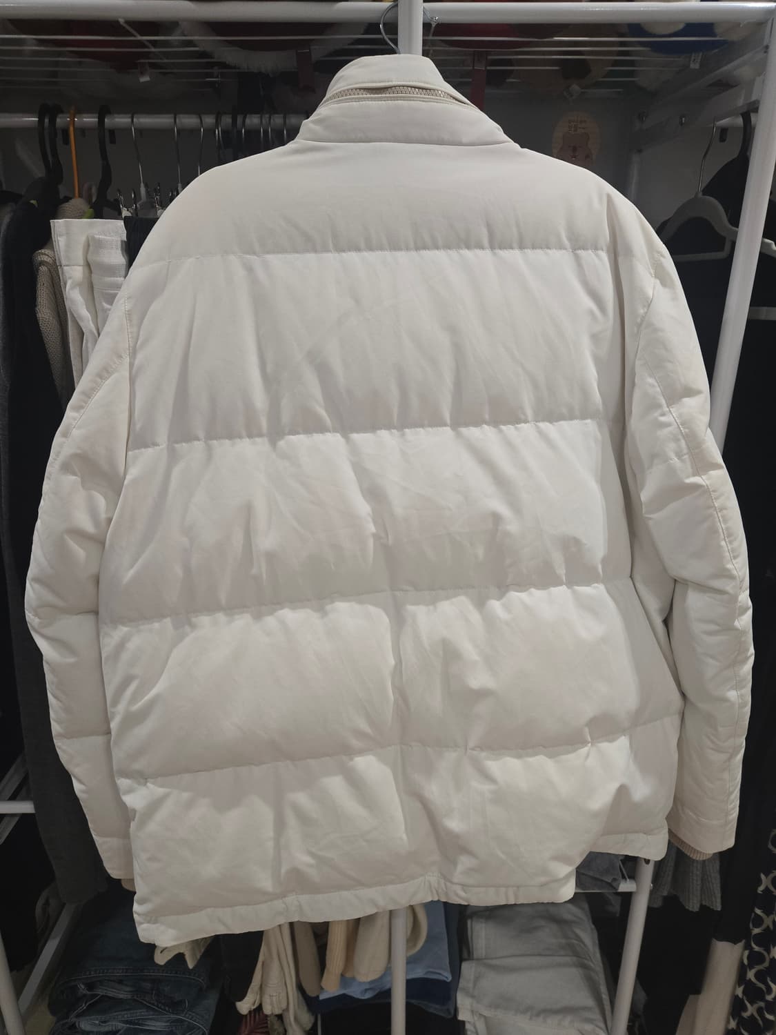 브루넬로 쿠치넬리 패딩 판매합니다 상품이미지2