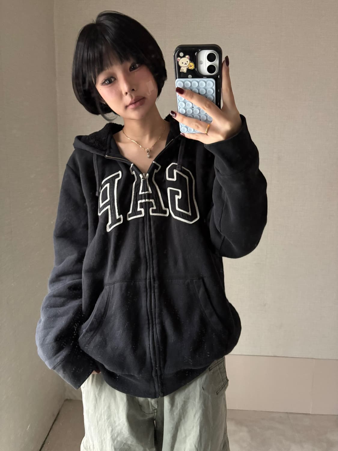 갭 블랙 보아털 후드집업 상품이미지1