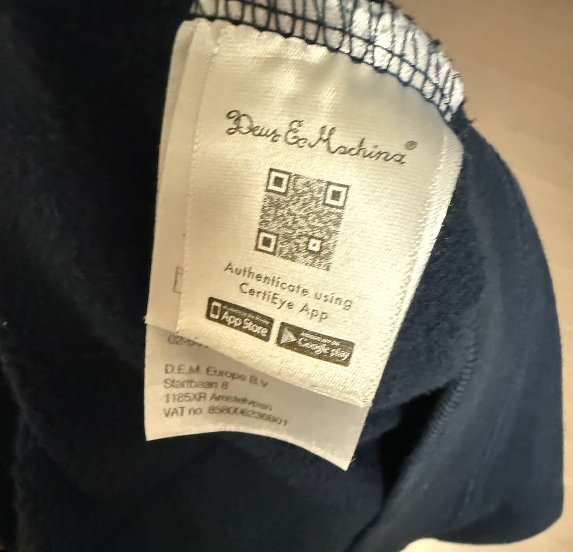 데우스 서울 후드티 네이비 상품이미지3