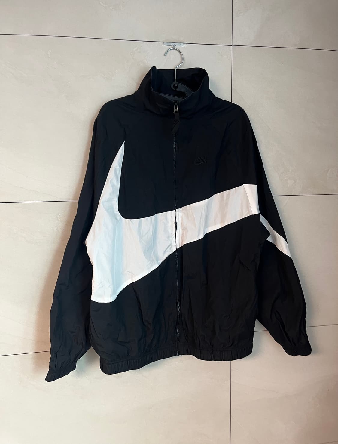 나이키 빅스우시 블랙/화이트 바람막이 [L] 상품이미지2