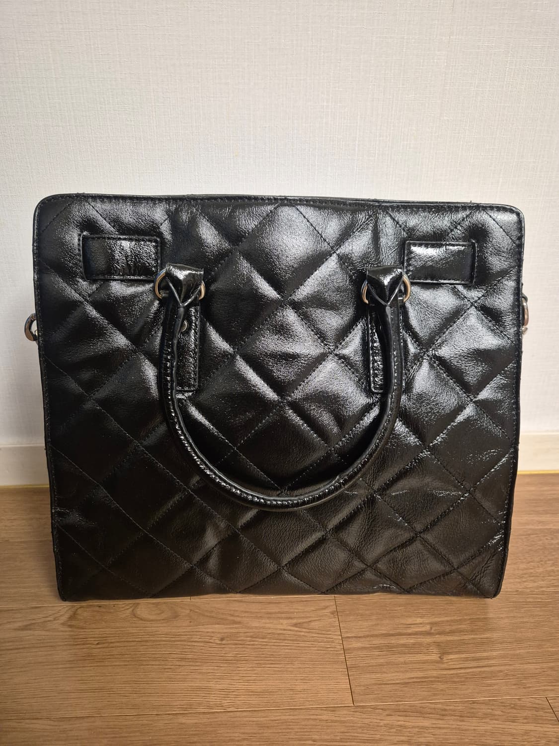 [새상품급]마이클코어스 해밀턴 퀼트 라지 상품이미지3