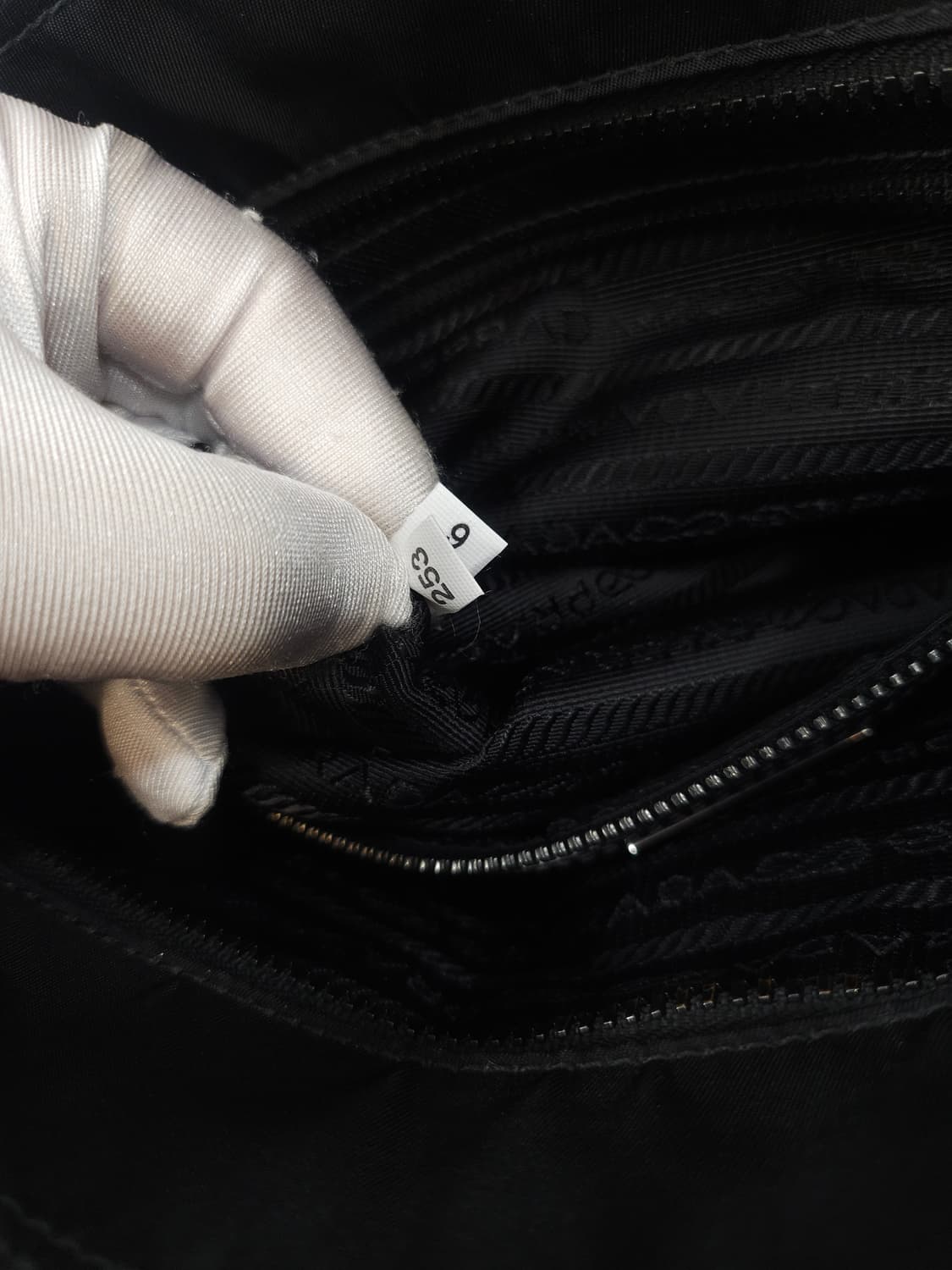 프라다 리나일론 및 사피아노 가죽 숄더백 상품이미지7