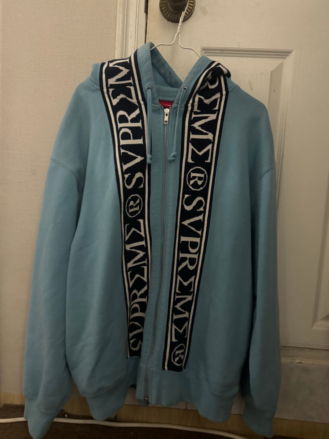 슈프림 로만 후드집업 상품이미지2