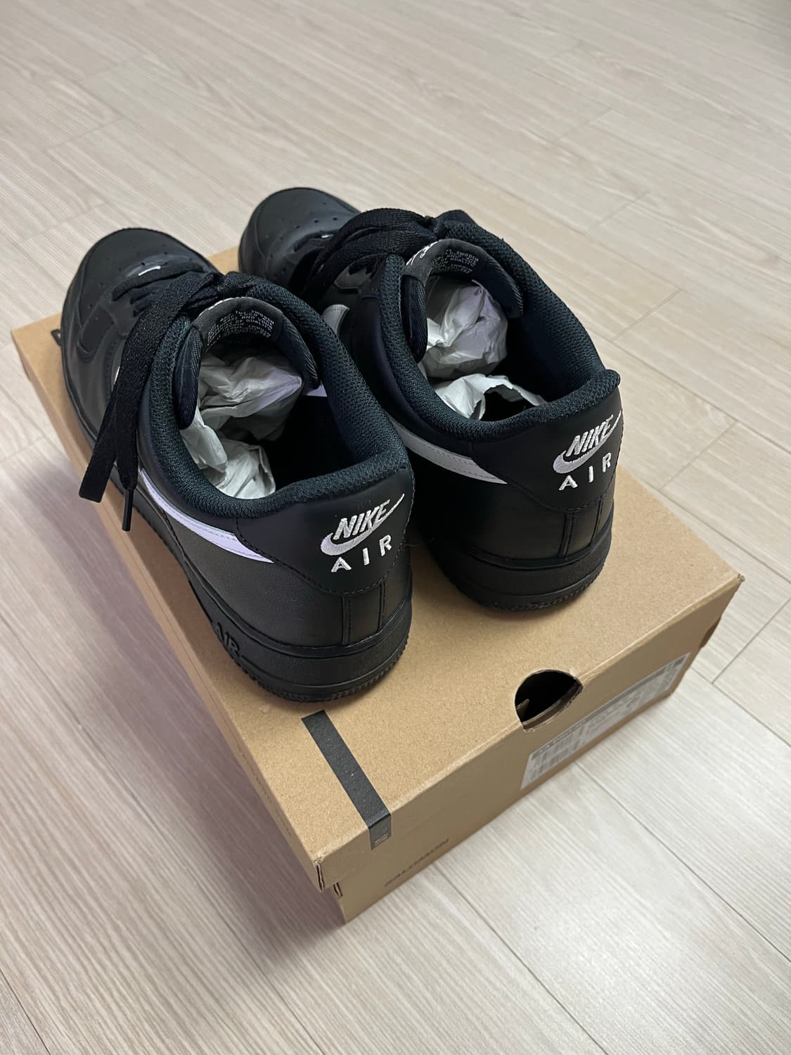 (280) 나이키 에어포스 블랙 화이트 상품이미지3