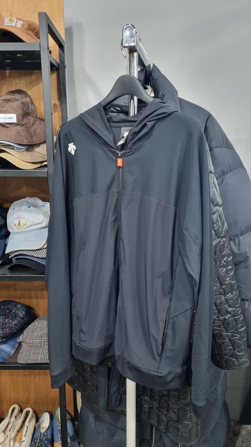 데상트 윈드러너 집업 바람막이 105size 상품이미지1