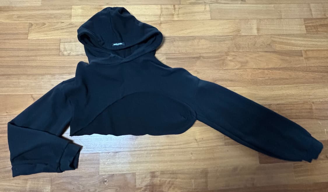 배드블러드 후드 볼레로 상품이미지1