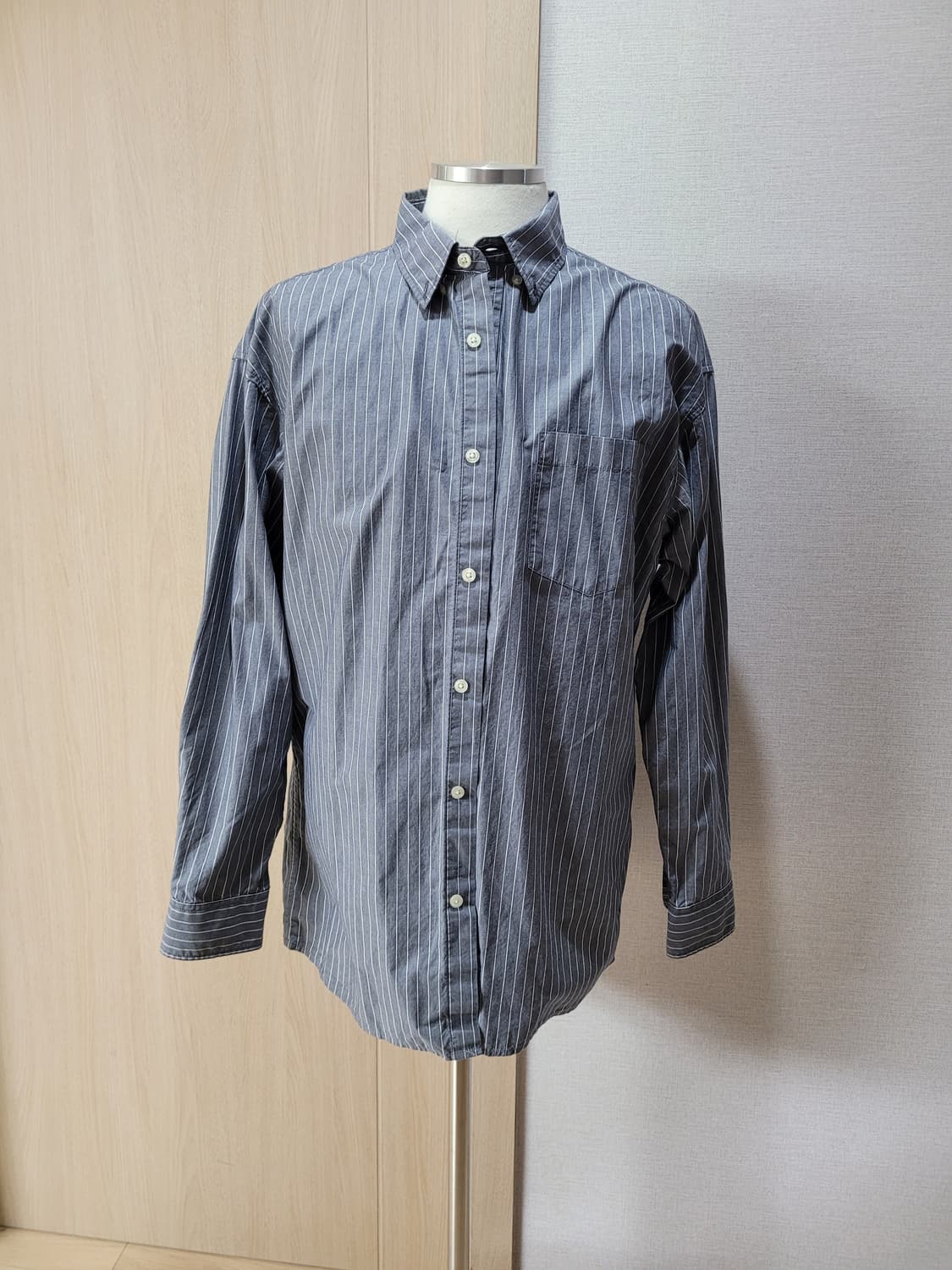 스파오 SPAO 남자 세로 스트라이프 셔츠 XL 그레이 상품이미지1