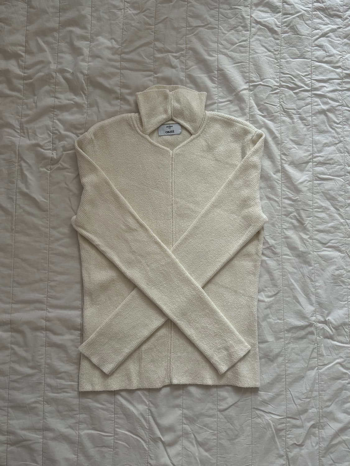 [OBZEE] 한섬오브제 터틀넥 홀 포인트 니트 상품이미지2