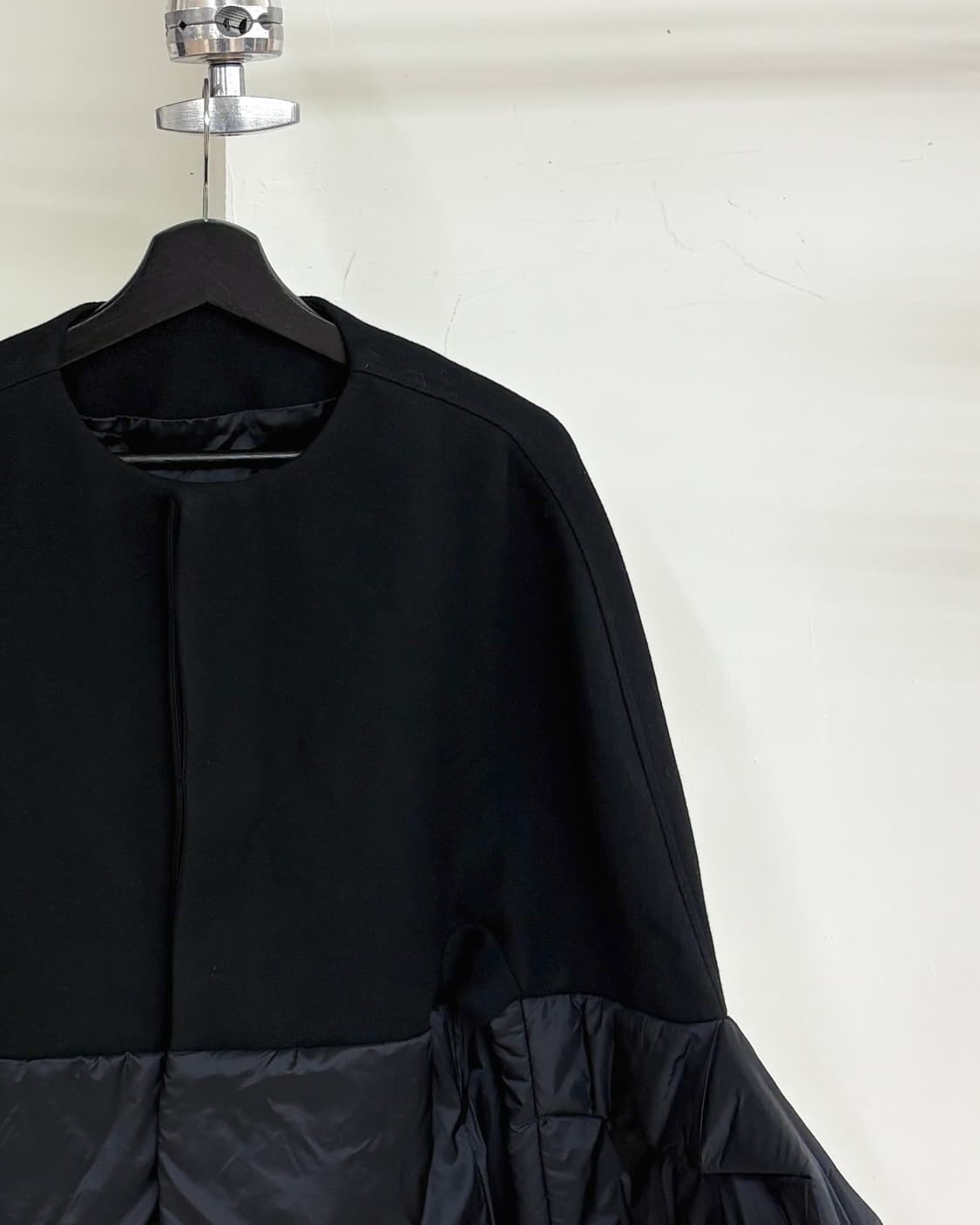 릭 오웬스 17FW 블랙 메두사 코트 상품이미지4