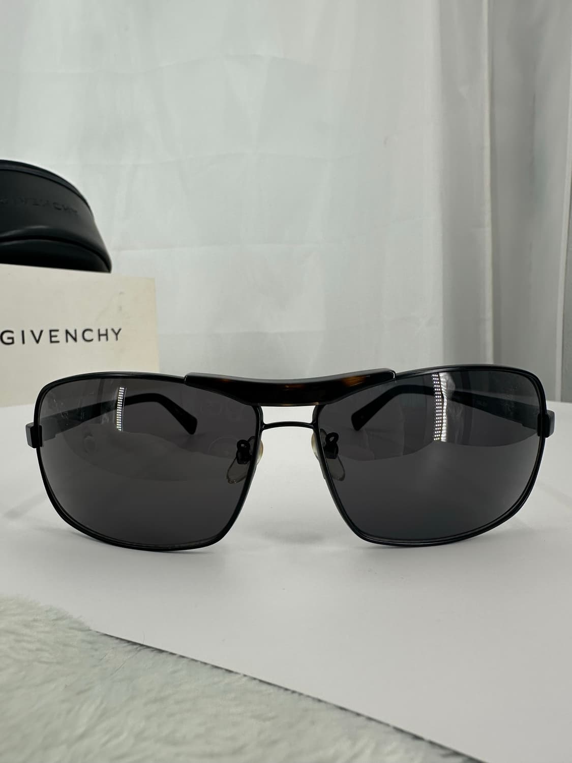 [새상품 무료배송] 정품 지방시 Made in Italy 선글라스 상품이미지2