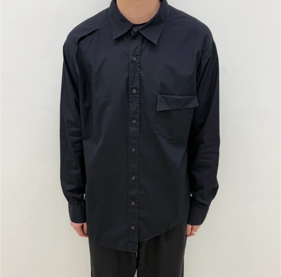 설밤 비대칭 컷 오프 셔츠 상품이미지2