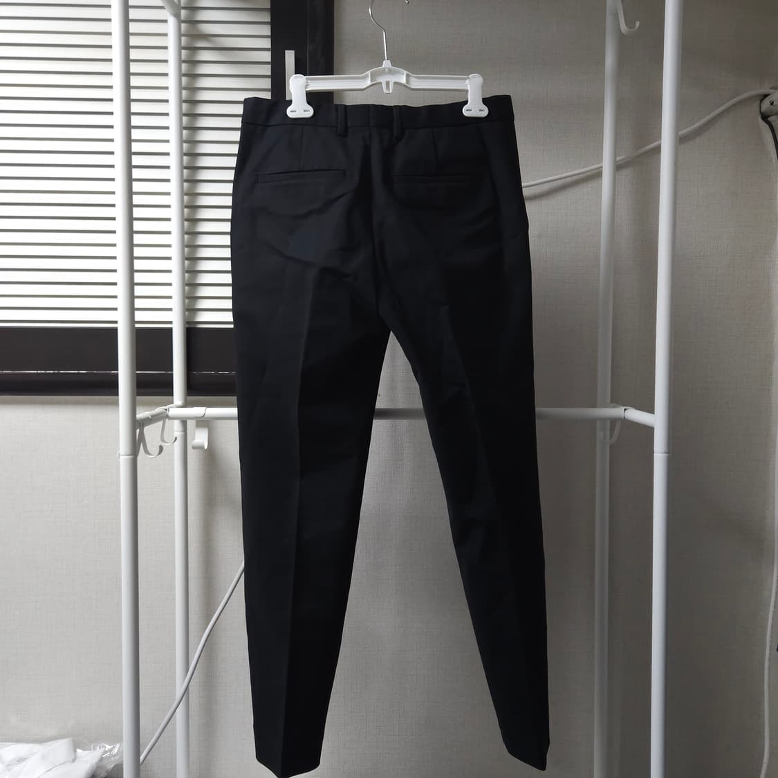 30-31 ) COS 남성 슬림핏 팬츠 상품이미지2